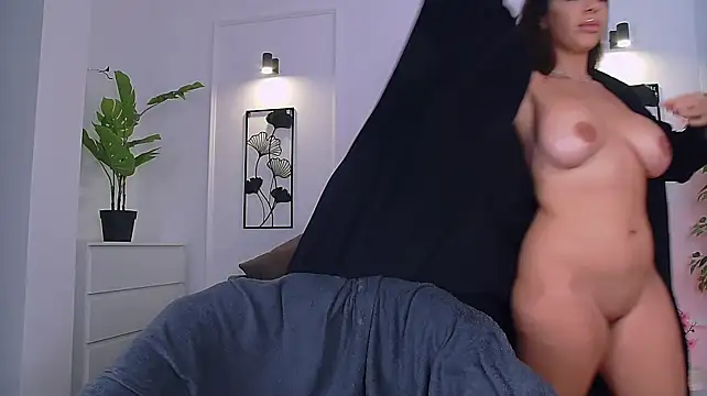 IsabellRayy - Ride dildo