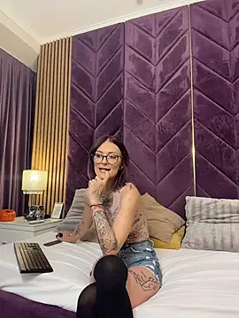 JadeVesper - 🎃Naughty tease🎃