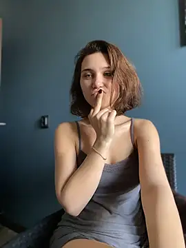 QuitieLia - For good feels in my pussy