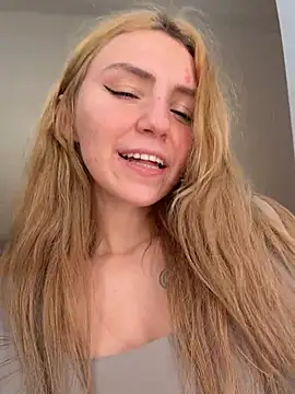 -stray-cat- - slap pussy trough the panties