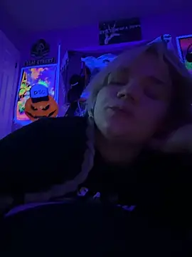 Cutiepiespanks - ✨Play With Pussy With Glowin Dildo✨