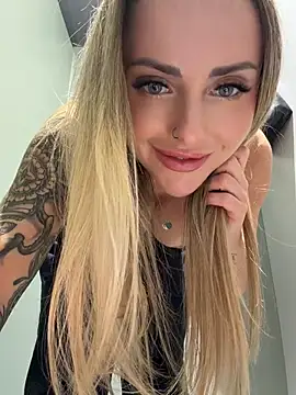 EmaSalis - Naked and play