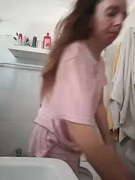 Bruna_safadinhaa - Abrir o cuzinho de 4