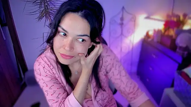Lunlunera - Undress me and make me yours