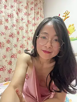 TangTang0530 - M腿抖胸