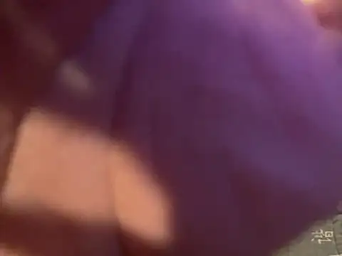 Buttcheex420 - Flash dem titties