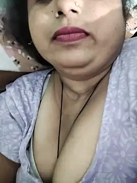 Hot_indian_Milf - Pussy Show