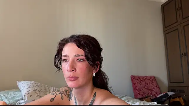 Mulaniha - Play with my nipples + lick my finger