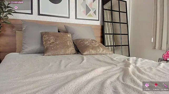 ZafiraBlack - 2 FINGERS IN PUSSY ON MISSIONARY🥵🍆🤤