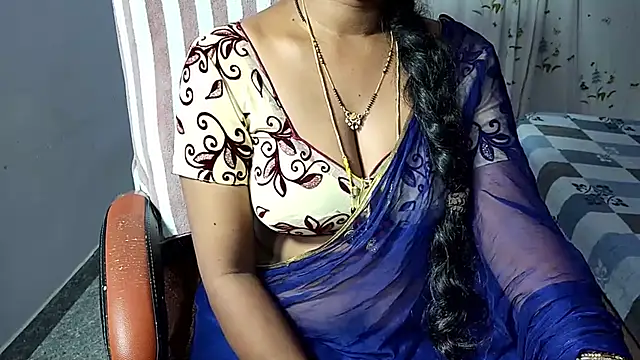 Samyukthapuretelugu - saree remove in public