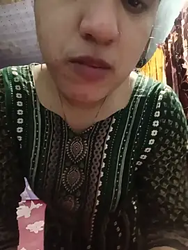 Maya-120 - Boobs show