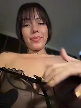 Emmahere - Kisses Emma 💋