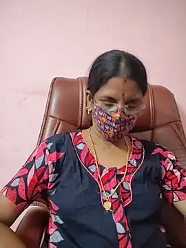 Tamil_peenqueen