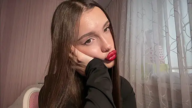Love_my_Lips - Lie on Bed & Film From Above 🛏️