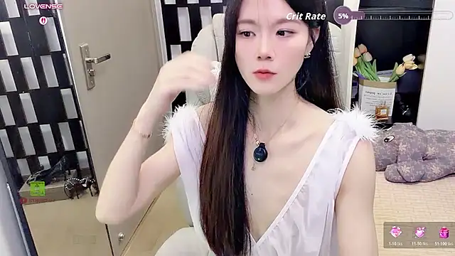 Yueyue-MM - 下空穿丝袜M腿诱惑