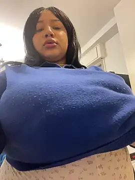 SashaLiciosa_ - oil on my cute titties and tittle job