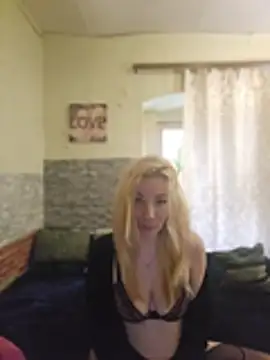Liasexyy - Boobs oil