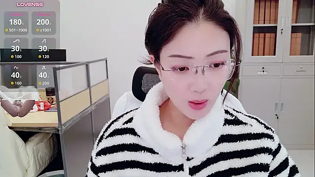 Yangyang-777 - 🎀今天不加班哦，，，，