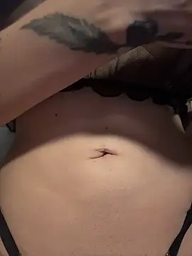 Emmahere - Kisses Emma 💋