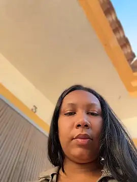 Sha_squirt - Big squirt outdoor :devil: