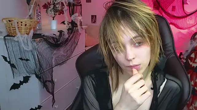 SelenaBless - hand in panties