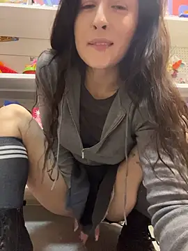 Holly_Play - squeeze underboobs in public