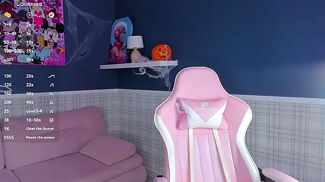 Alice_Taylori - squeeze my sweet boobs close tu cam<3