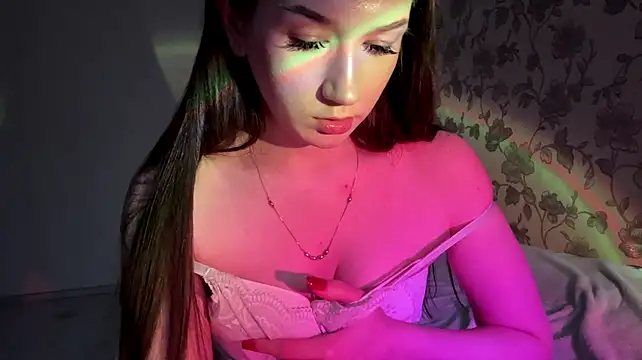 Emilylovetokens - 🤍spank my ass x3 + kitty touching💓