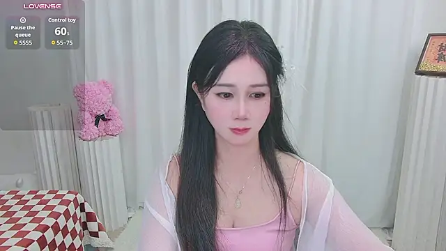 Emily-666 - 新人开播，欢迎哥哥，国王小粉控制5分钟