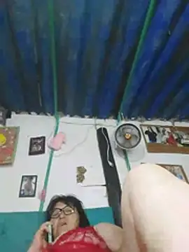 Clarita_01 - Mostrar coño y culo😍😍😍😍