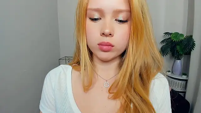 MargieMeinhardt - tease u witg my strap