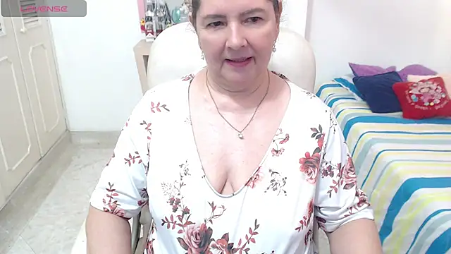 Leonela_69 - mommy is horny come play with me