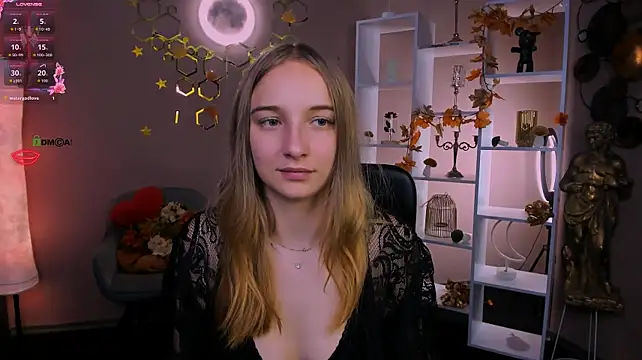 Rebecca_smile - show ass