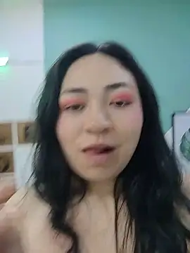 Liaroselle - spit on breasts