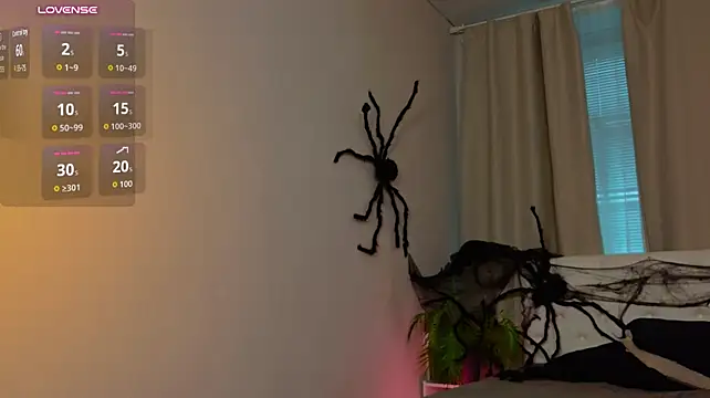PhantomLace - finger in my pussy<3