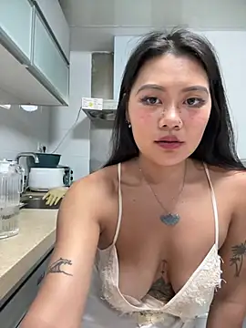 Ruanruan05 - Flash naked