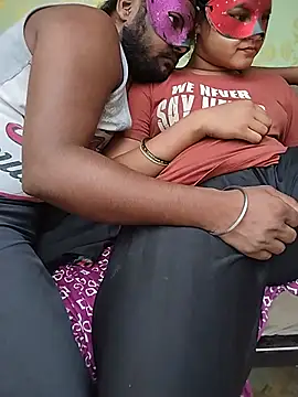 PUNJABICOUPLE09