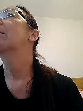 Celine_Faer1 - 👅Lick your nipples👅