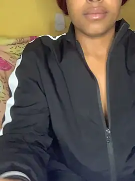 MelaniieBrown_ - Bounce my tits +saliva 💦🩷