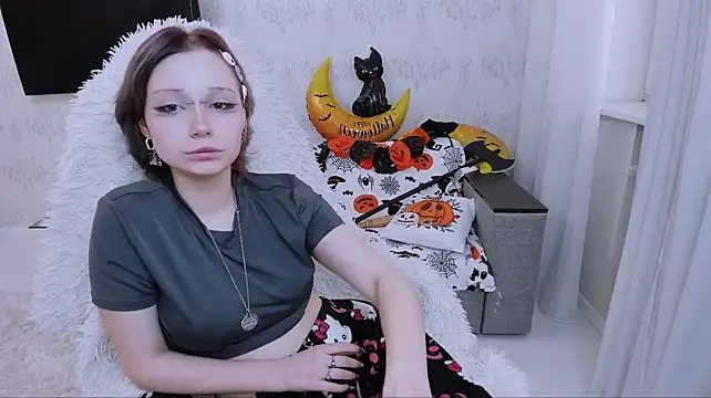 VikaViktoria - Spoil me(^///^)