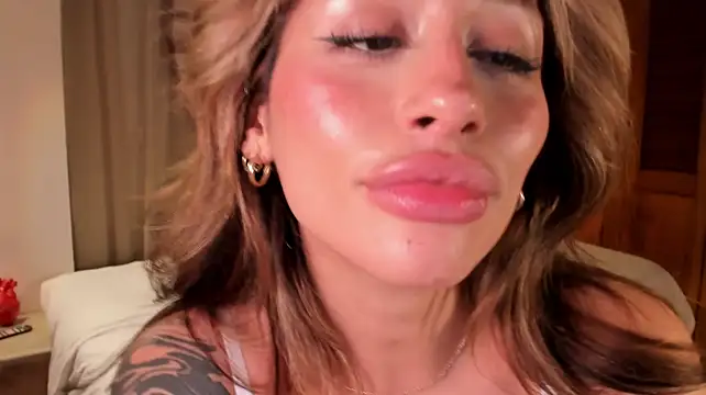 ConnieDeep - Turn Me On 🔥