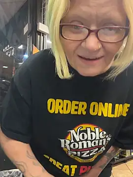 Lindzybella - Get naughty at work with me
