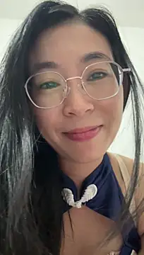 Caihong- - 支持小樱桃买化妆品变美，全裸2分钟