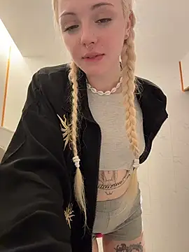 Badblondie - Make me CUM on bike!!!🚕