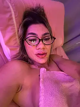 Valentina_Saint - 3 fingers in cool love