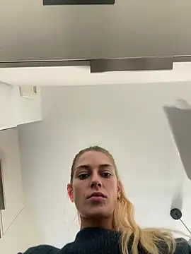 Bellalolahot - God pussy Squirt