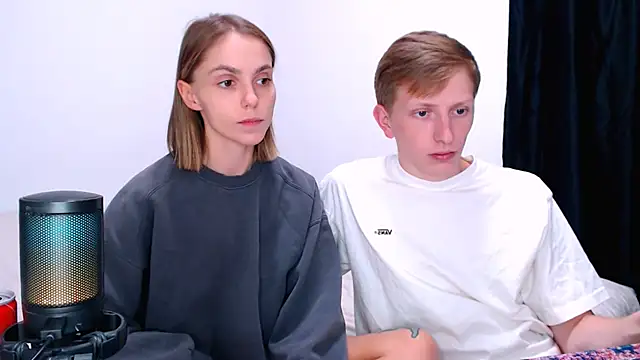Juliaanddima - naked