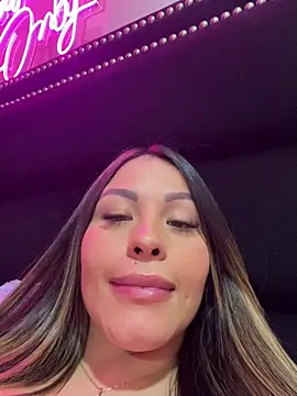 Sexyyykloee - enjoy the vibes mmmm