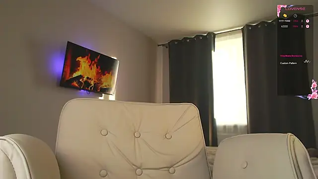 Evangellina - feet tease