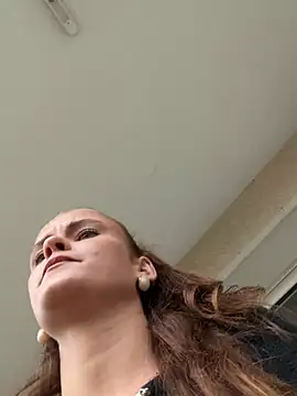 Stella_Rosee - Show my Feet and Tease Slowly 👣